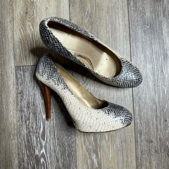 Stuart Weitzman Two Tone Water snake Platform Pumps Size 7.5 - Picture 5 of 13